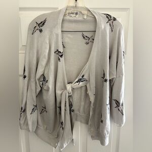 Field Flower SZ L  Hummingbird Embroidered Gray Sweater